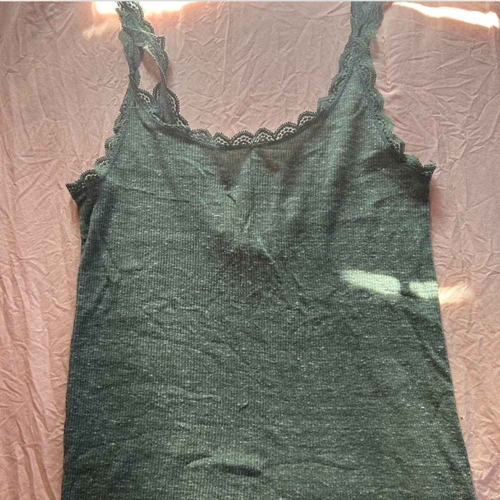 Victoria’s Secret y2k lace cami top